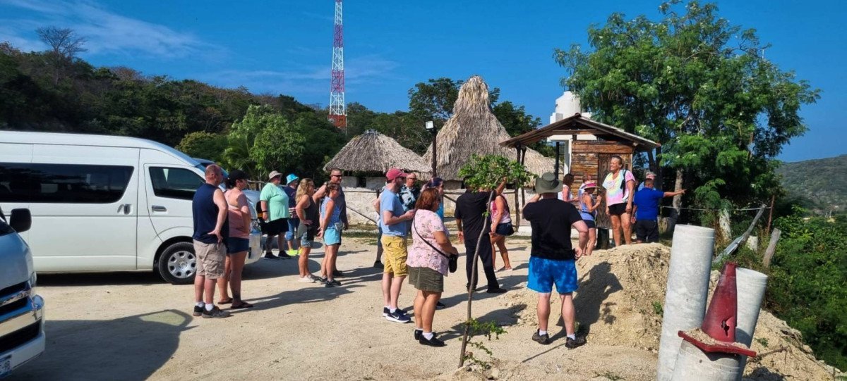 TACO TOUR (+SIGHT SEEING AND MEZCAL TASTIN)